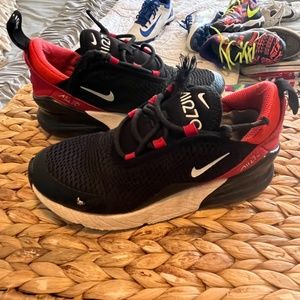 Nike A270